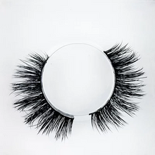 Load image into Gallery viewer, #Raisa - LashingOut LASH OUTS
